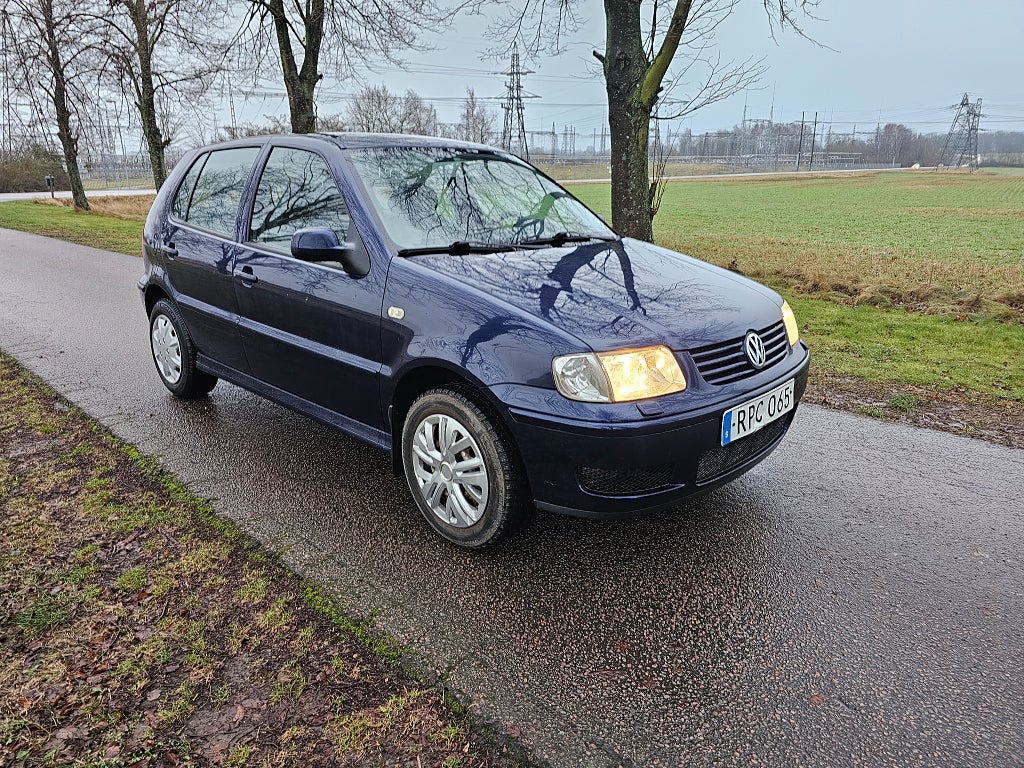 Volkswagen Polo 1.4 Svensksåld, Lågmil. Besikt. 2027-02, Ny kamrem, Ny servad