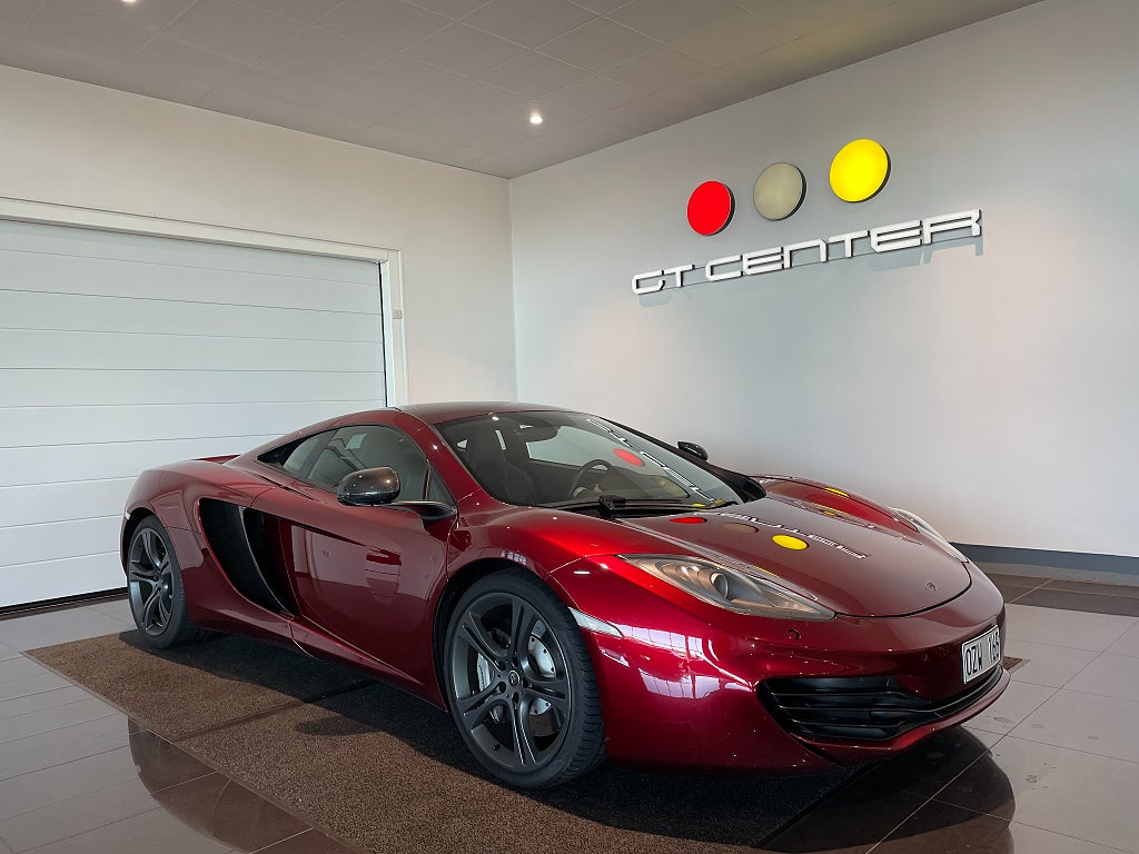 McLaren MP4-12C 3.8 V8 SSG Kolfiberpkt Svensksåld