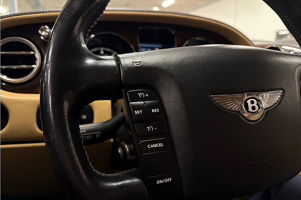 Bentley Continental Flying Spur L 6.0 W12 AWD, 560hk, 2006, Unik