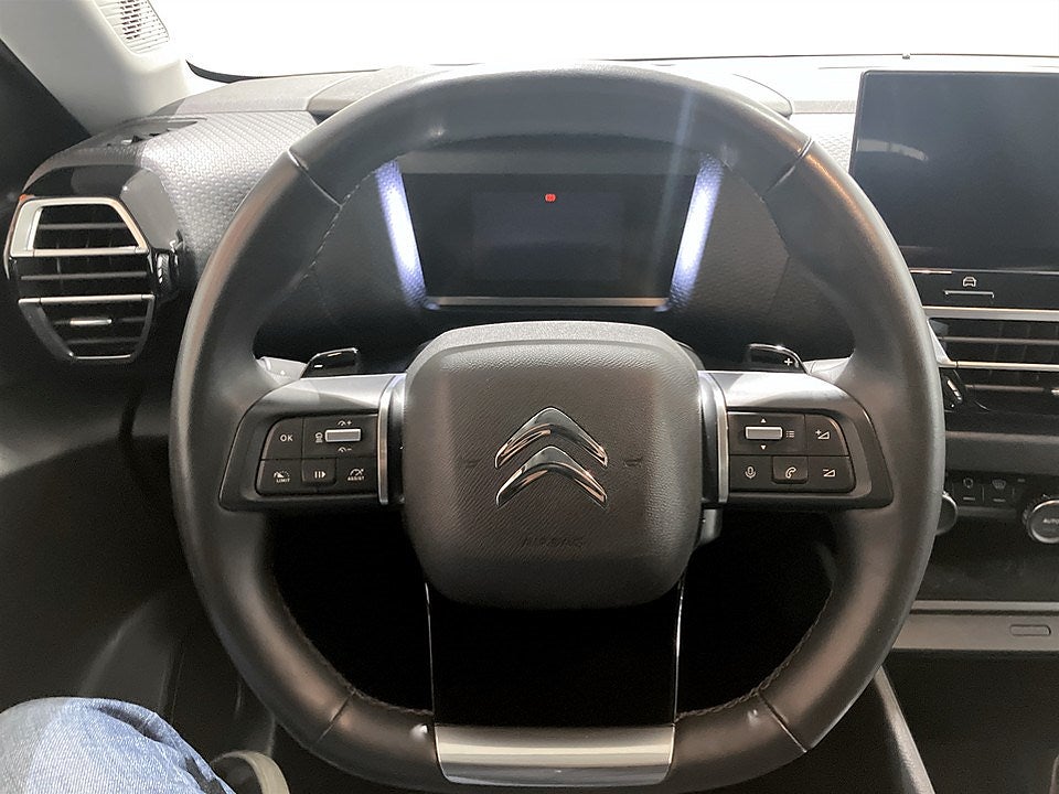 Bild på Citroën C4 Shine 1.2 PT 130hk Aut - B-KAMERA, EN ÄGARE