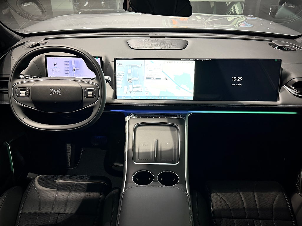 XPENG G9 AWD Performance Nya modellen 0% ränta Billån - bild 6