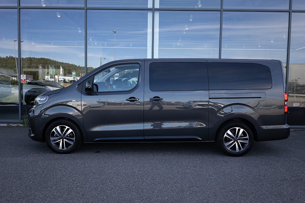 Peugeot Traveller 2.2 BlueHDi 180hk Allure 8-Sits Panorama 5 års garanti