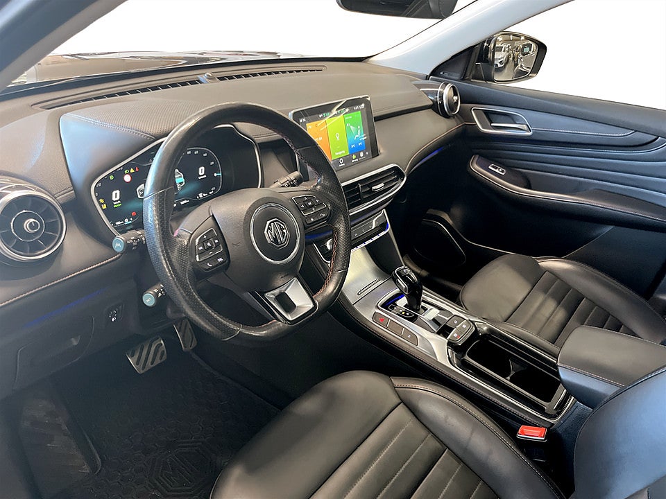 Bild på MG EHS PHEV EDU II 258hk Aut 360-KAMERA PANO NAVI