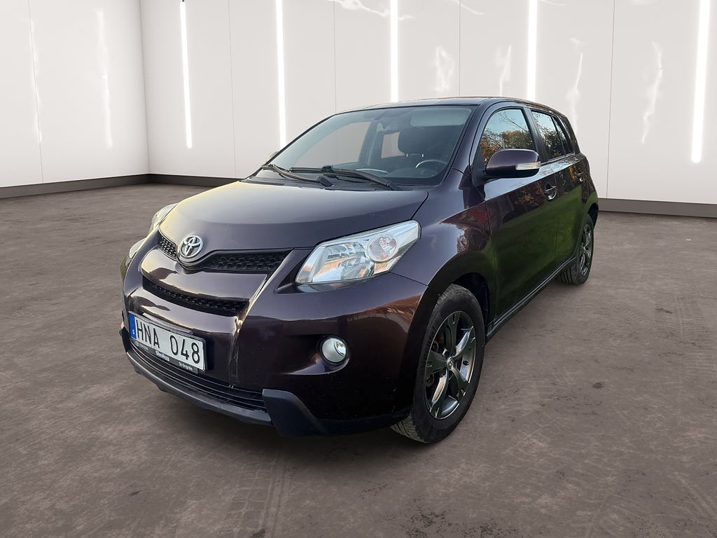 Toyota Urban Cruiser 1.4 D-4D AWD NY BESIKTAD 