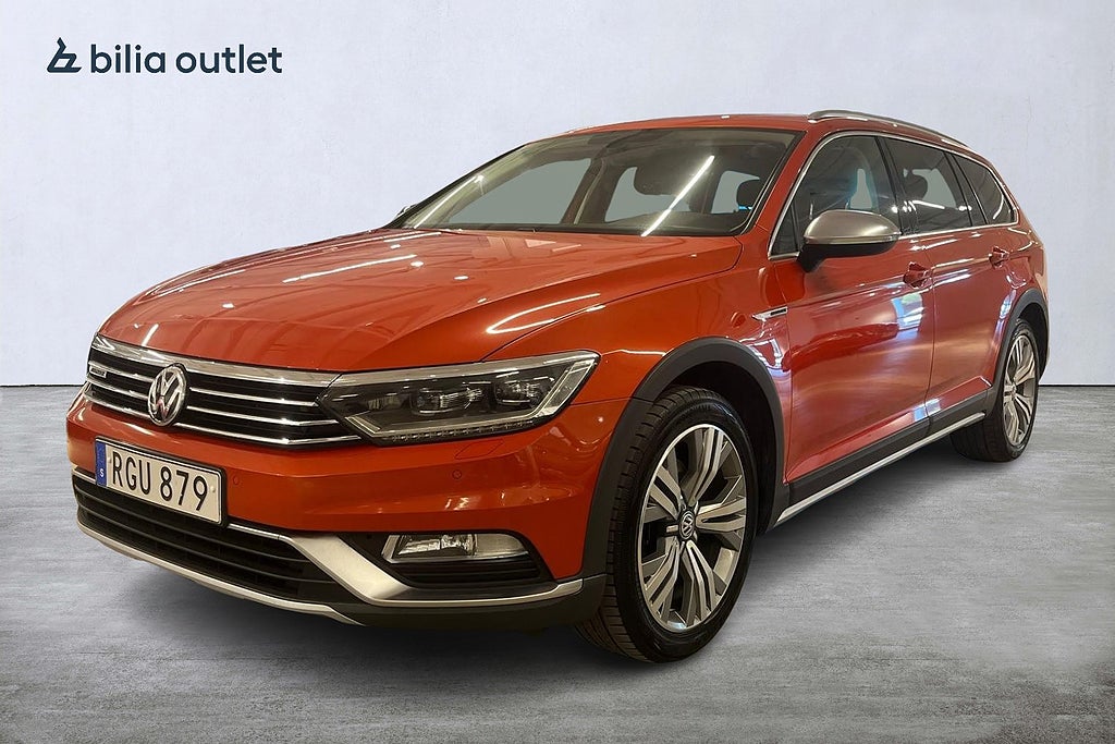 Volkswagen Passat Alltrack 2.0 TDI 4M Alltrack Värmare / Drag / B-Kam / Ny Kamrem