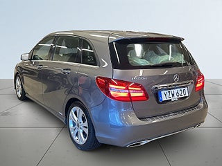 Mercedes-Benz B 180 d 7G-DCT Urban MoK-värm/P-Sens/SoV-däck/CarPlay
