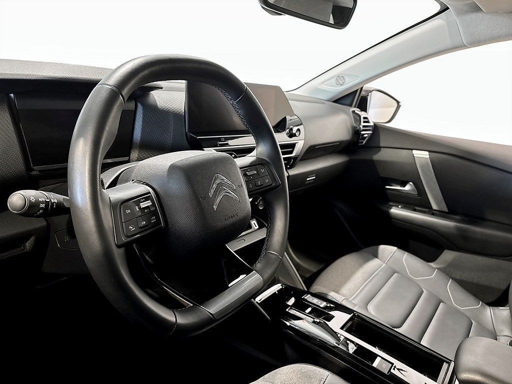 Bild på Citroën C4 Shine 1.2 PT 130hk Aut - B-KAMERA, CARPLAY