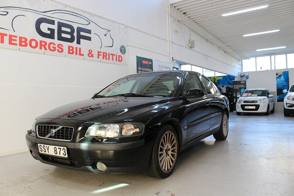 Volvo S60 2.4T Automat/Drag * Finans från 279kr mån *