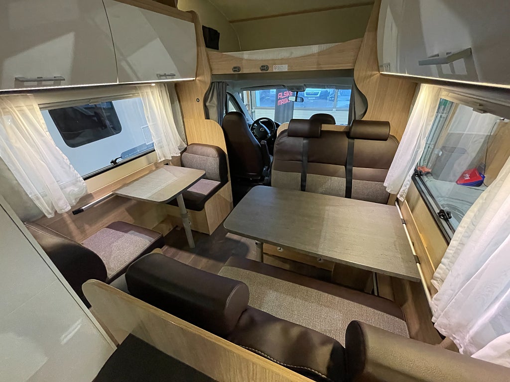 Sunlight A 72 / Automat 150hk / Våningssäng / 6 bältad /  - Sunlight