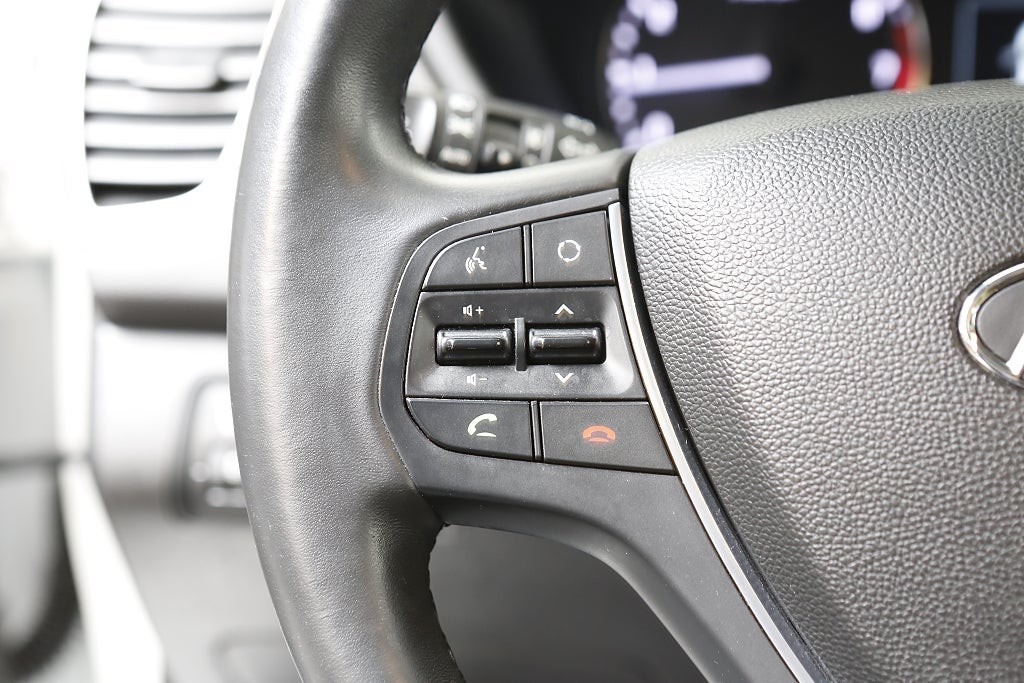 Hyundai i20 1,4 Premium 101hk 5D Panorama Kamera