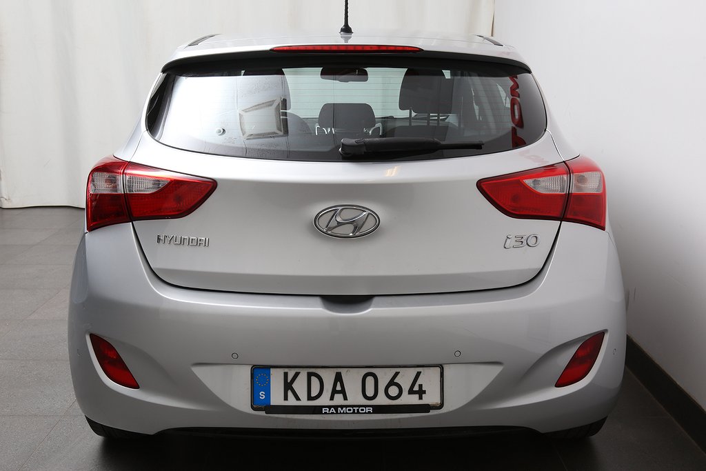 Hyundai i30 1,6 CRDi 110hk Comfort Eco 5D Bluetooth P-sensor 2016