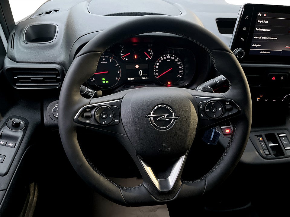 Bild på Opel Combo Cargo 1.5 BlueHDi 131hk Aut L1 KAMPANJRÄNTA 3,99%