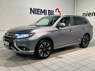 Mitsubishi Outlander PHEV Business 360° Pvärm Drag Skinn SoV