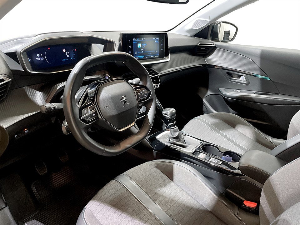 Bild på Peugeot 208 Allure 1.2 PT 100hk - B-KAMERA, CARPLAY