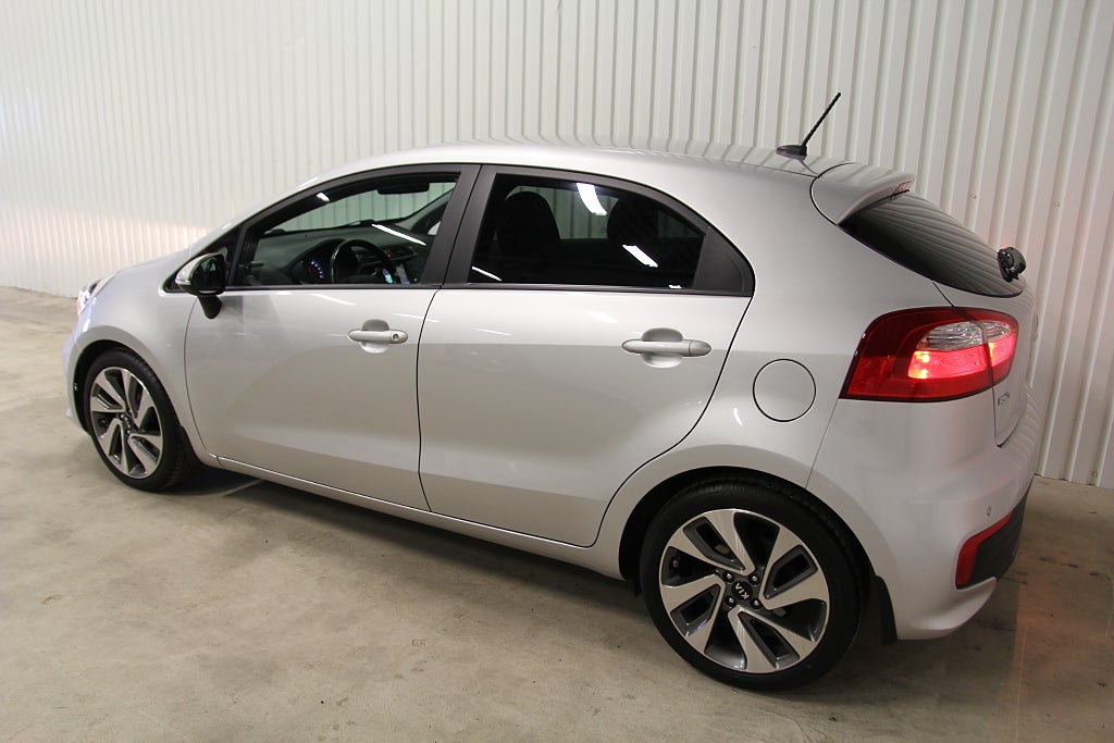 Kia Rio 5-dörrar 1.2 Special Edition utrustad och fin