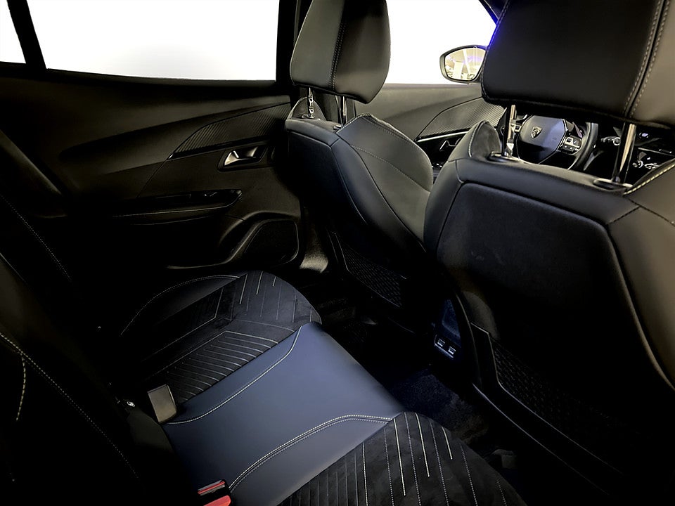 Bild på Peugeot 2008 GT 1.2 PT 130hk Aut B-KAMERA CARPLAY NAVI