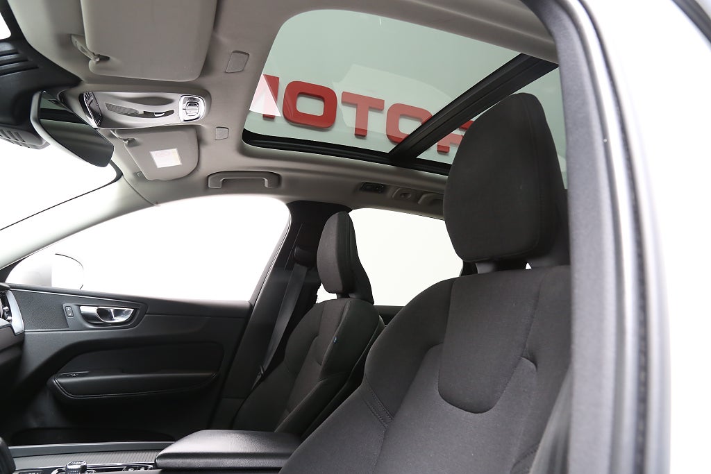 Volvo XC60 Recharge T6 AWD Inscription Expr Aut Pano Kamera Drag 2021