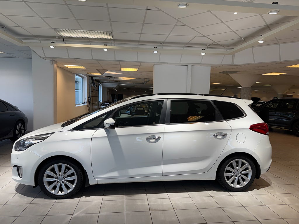 Kia Carens 1.7 CRDi GLS Euro 5 Drag Ny Besiktad  Rattvärme