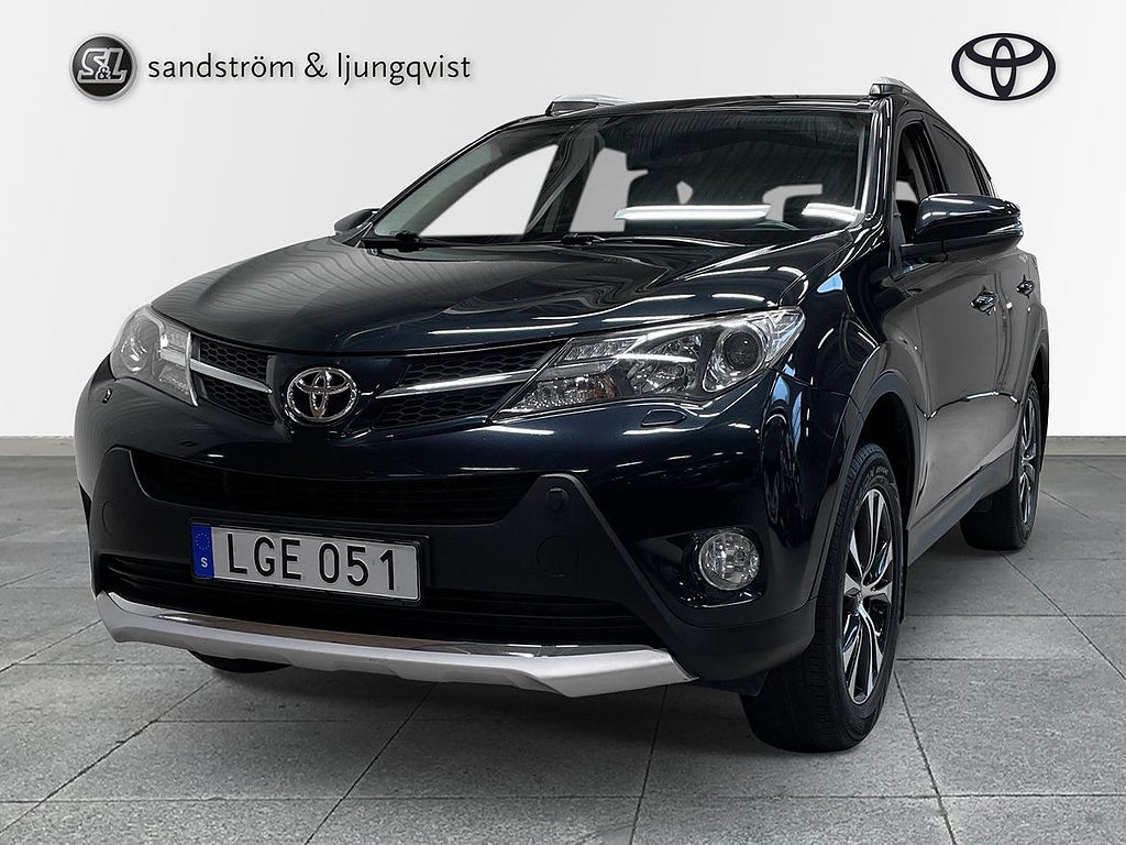 Toyota RAV4 2.0 MAN AWD EDITION FEEL (Dragkrok)