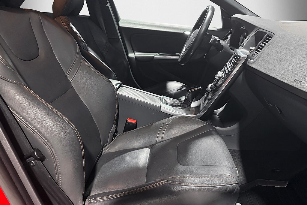 Volvo V60 Cross Country D4 Classic Summum AUT Drag VOC 2018