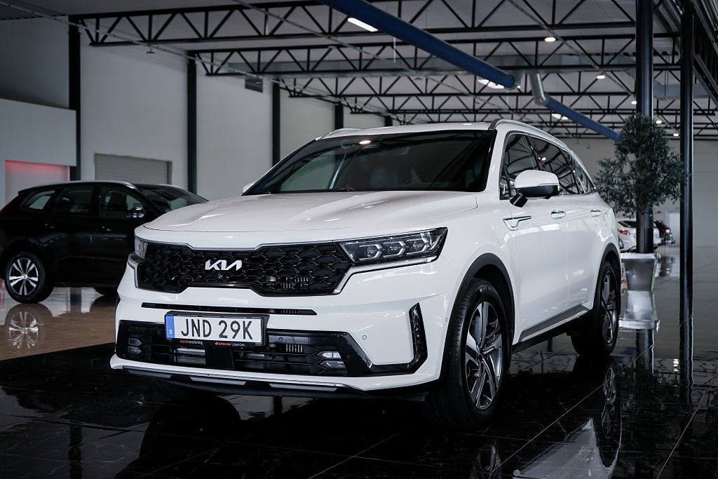 Kia Sorento PHEV Advance Plus | 7-sits | HUD | Vent. | 360 Kamera |