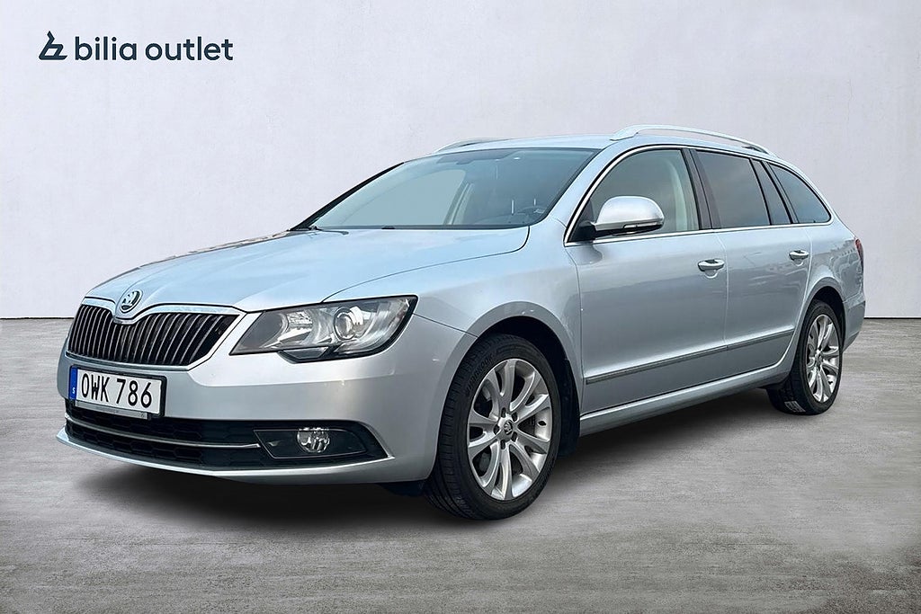 Skoda Superb Kombi 2.0 TDI Ambition 140hk NYSERVAD Drag Bluetooth Värmare