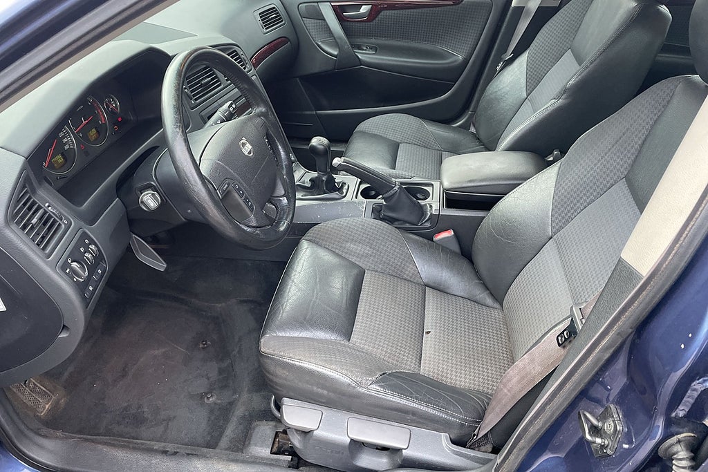 Volvo V70 2.4 Manuell, 140hk, 2004