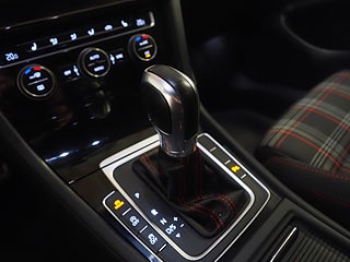 Halvkombi Volkswagen Golf 17 av 22