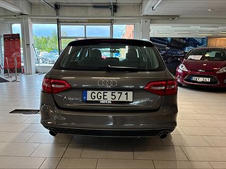 Audi A4 1.8 TFSI S Line/P-sens/Låg skatt/Kamkedja/Alcantara