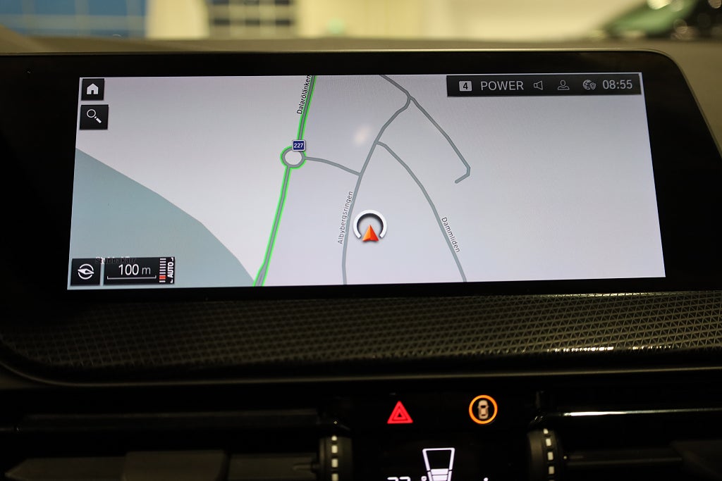 BMW 118I Sport line Navi PDC CarPlay Leasbar 2022