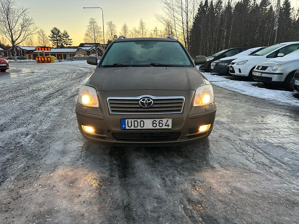 Toyota Avensis Kombi 2.0 D-4 VVT-i