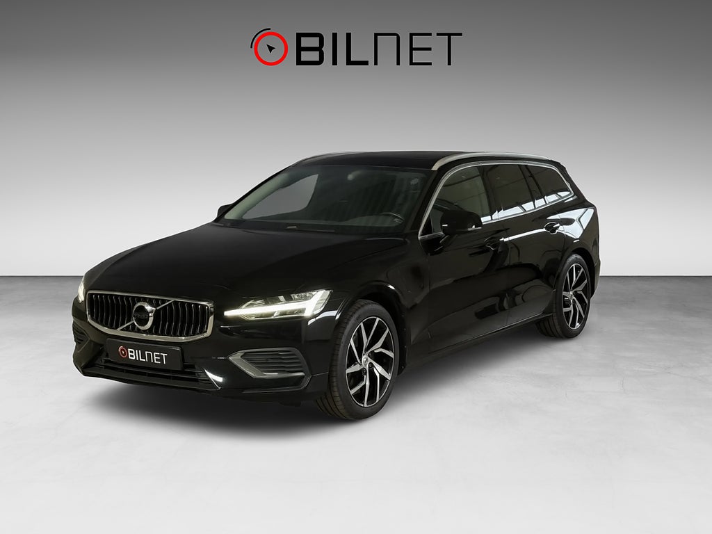 Volvo V60 Recharge T8 AWD *3,99%* Plug-In Pano Navi Kamera VOC