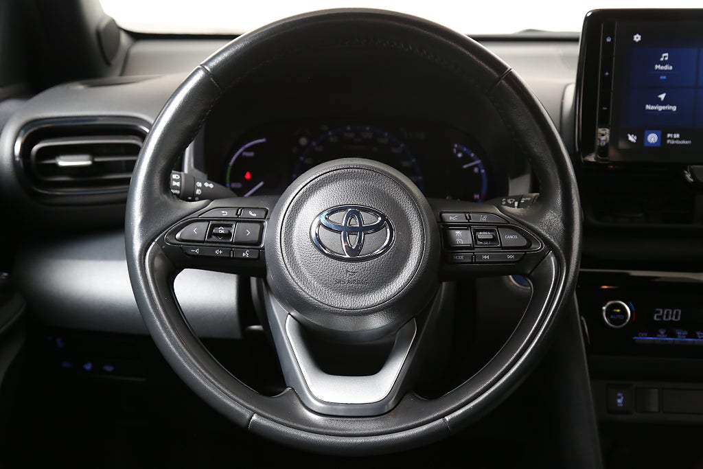Toyota Yaris Cross 1,5 Hybrid e-CVT Active Plus Navi Extraljusramp 2023