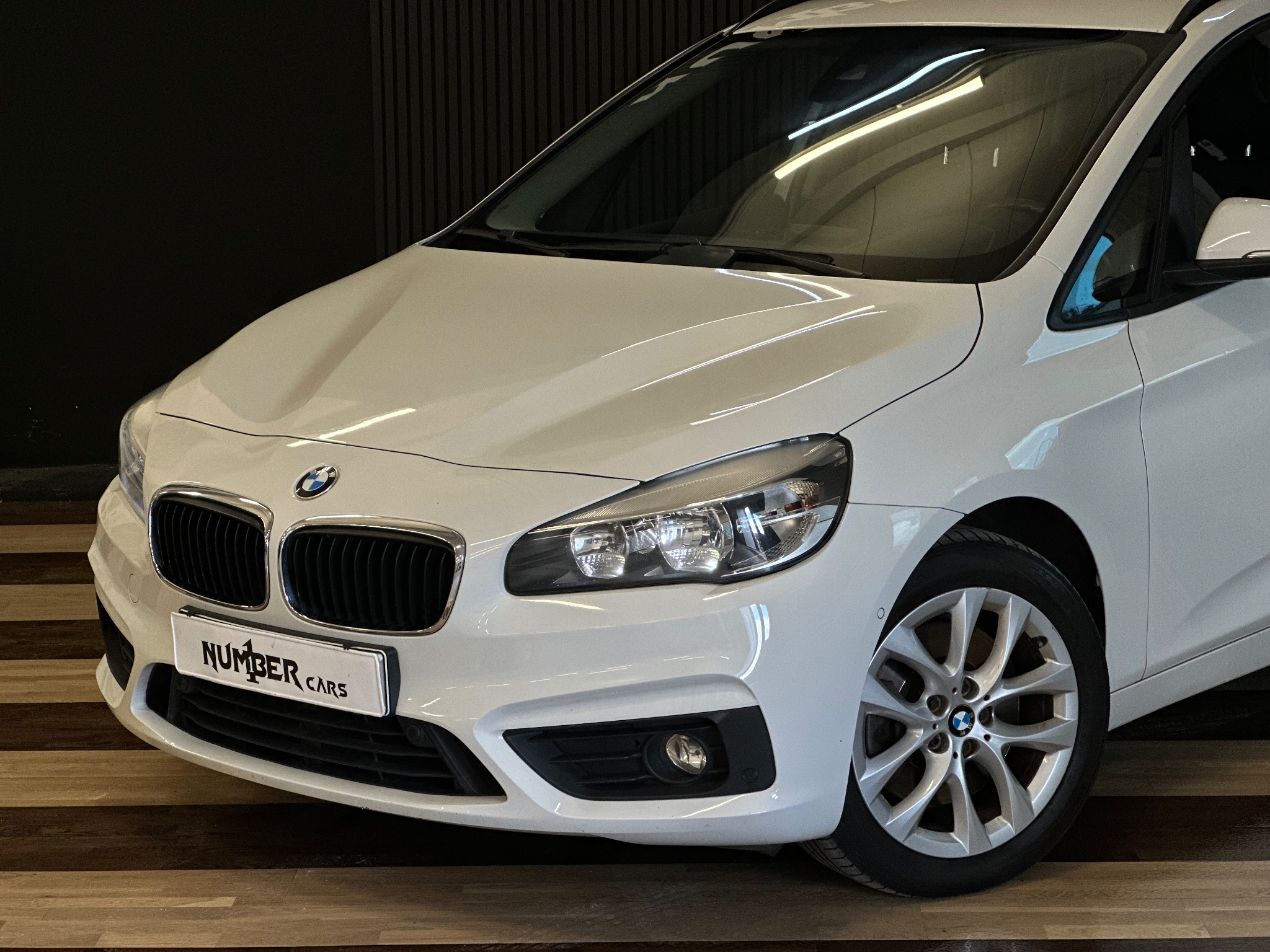 BMW 220 i Gran Tourer Advantage Euro 6 2016, bild 2/51