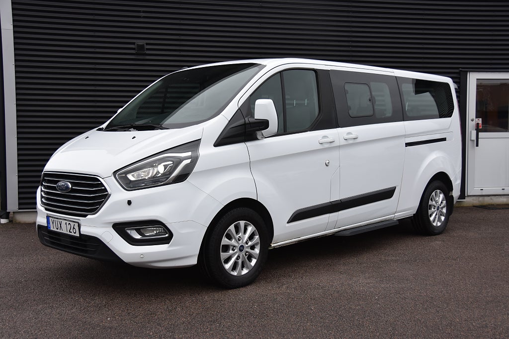 Ford Tourneo Custom 320 2.0 TDCi 9-Sits Drag, Värmare, Carplay, Moms Euro 6