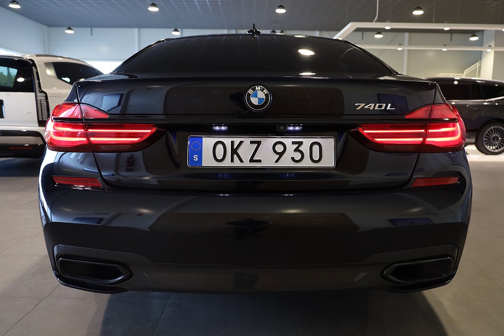 BMW 740 Le xDrive M Sport B&W Pano 360 Navi HuD Softclose Laser 2017