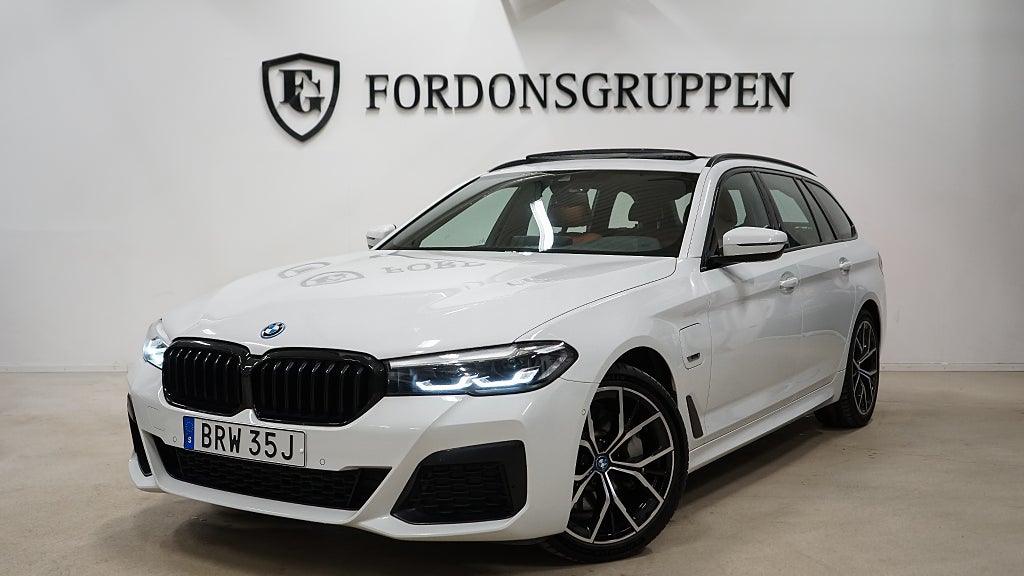 BMW 530e xDrive M Sport / Panorama / SE SPEC