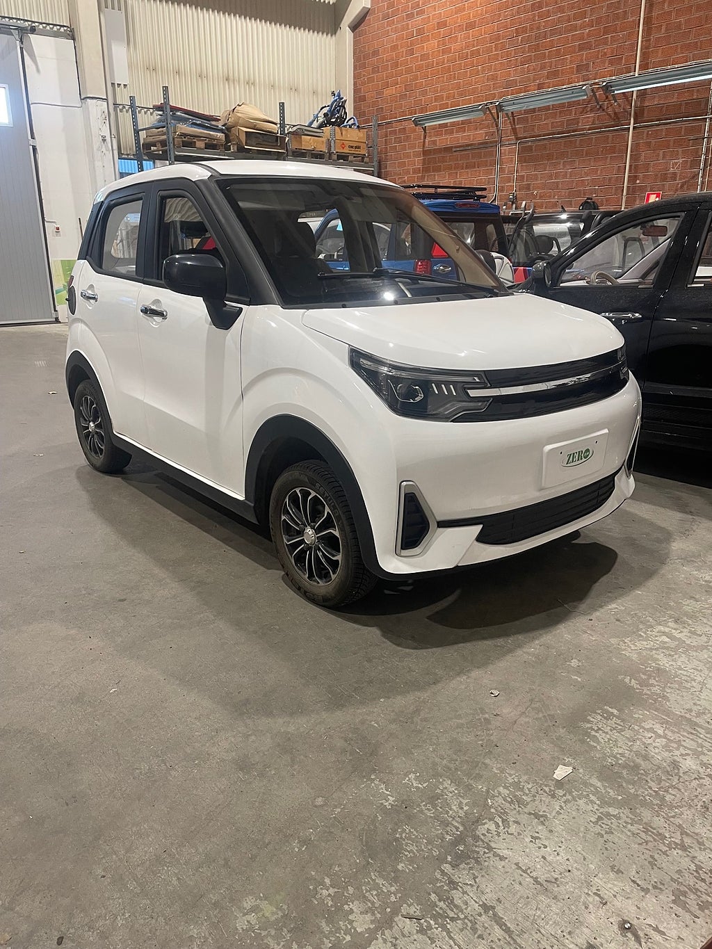 Titan R9 BEG KLASS 2 KÖRKORTSFRI!! 2 STYCKEN 