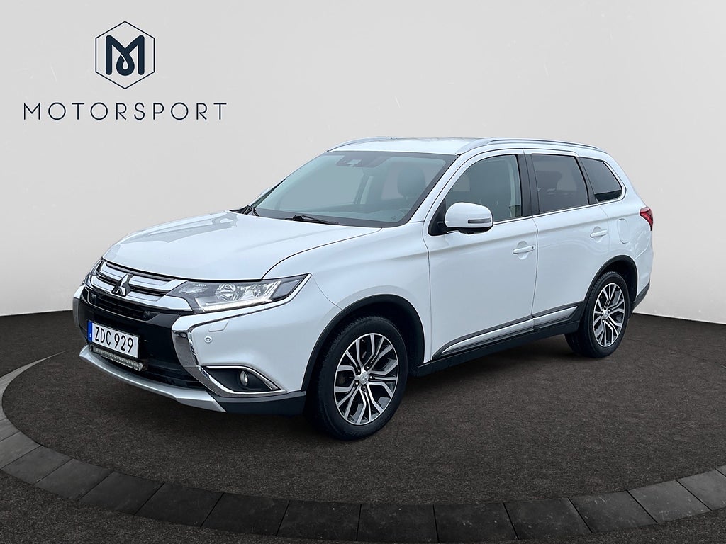 Mitsubishi Outlander 2.2 Di-D 4WD Aut 7-sits Värmare Backkamera Drag