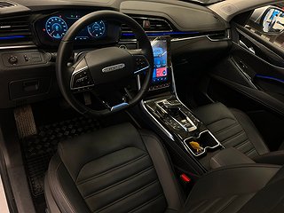 Maxus Euniq 6 70 kWh 360-kamera/Skinn/Panorama/MOMS/SoV-däck
