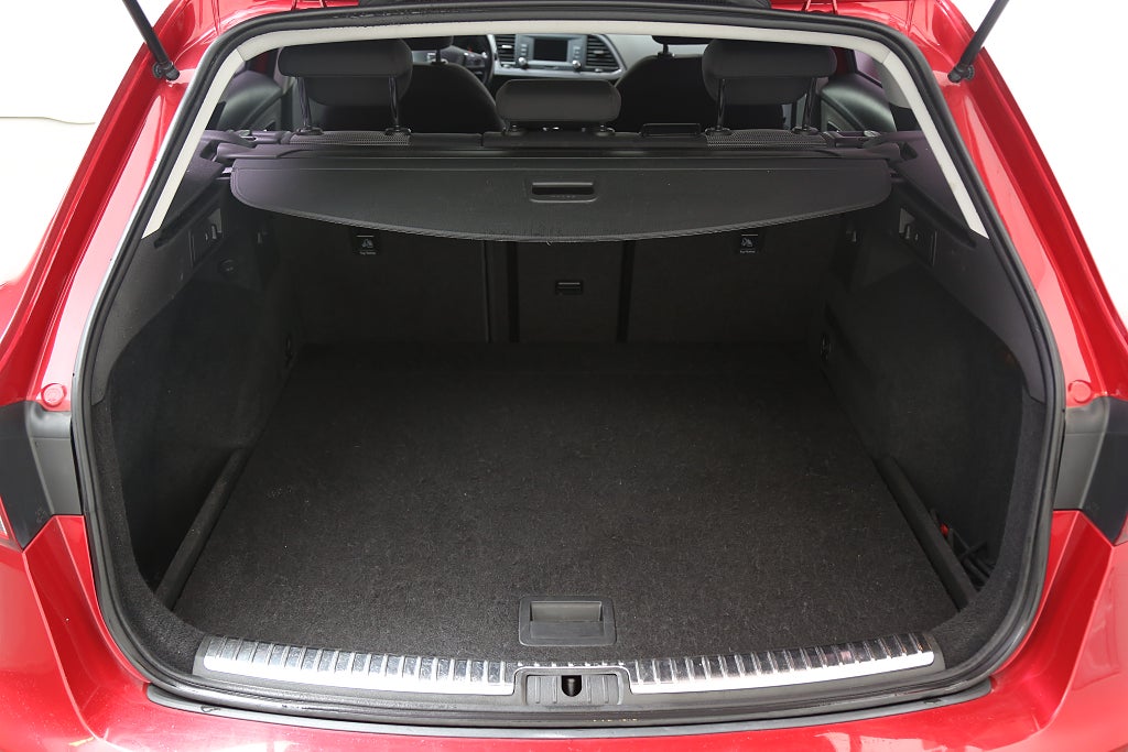 Seat Leon ST 1,6 TDI 115hk Style Kombi Motorv Dragkrok 2019
