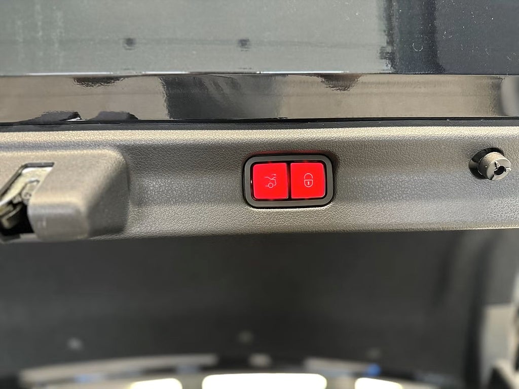 Mercedes-Benz EQE 500 4MATIC AMG Line/HYPERSCREEN/PANO/SE SPEC
