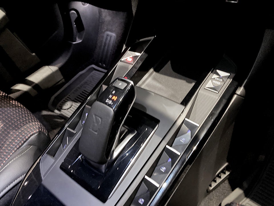 Bild på DS 3 Performance Crossback E-TENSE 136hk