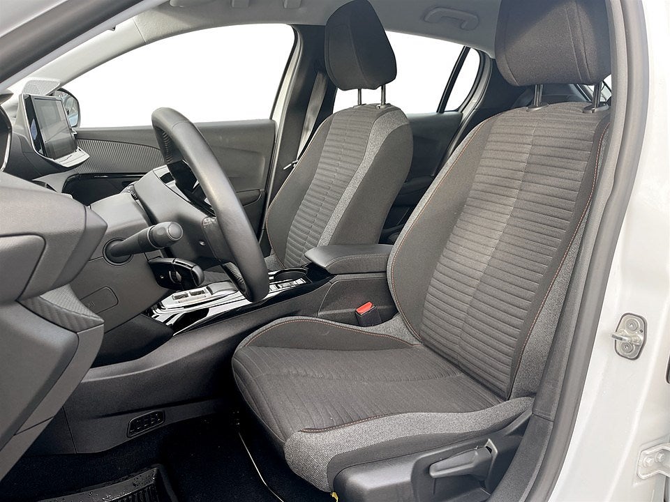 Bild på Peugeot 208 Active Pack 50kWh 136hk Aut - P-SENSORER