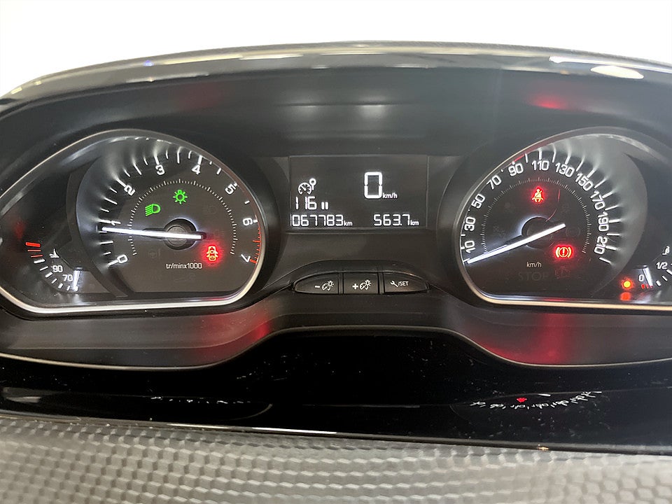 Bild på Peugeot 2008 Active 1.2 PT 82hk - EN ÄGARE, FARTHÅLLARE