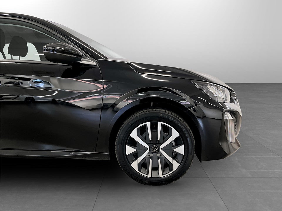 Bild på Peugeot 208 Edition PureTech 100hk - OMGÅENDE LEVERANS!