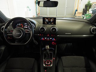 Sedan Audi A3 16 av 21