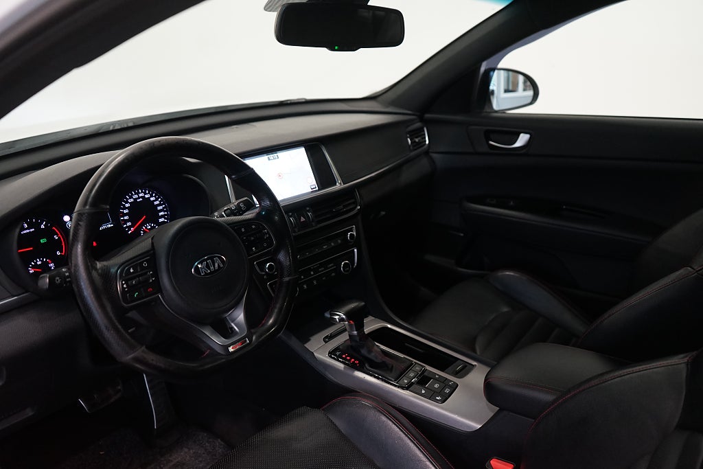 Kia Optima Sport Wagon 1.7 GT-Line Panorama H/K B-kamera 141hk