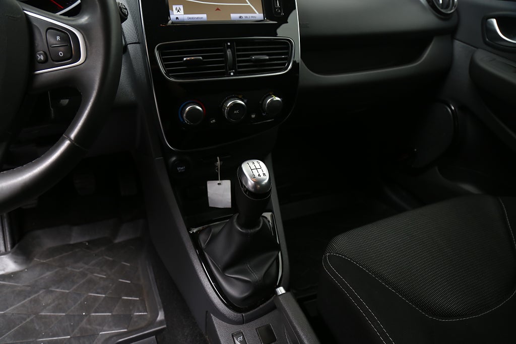 Renault Clio 0,9 TCe 90hk Zen 5dr Navi 2019
