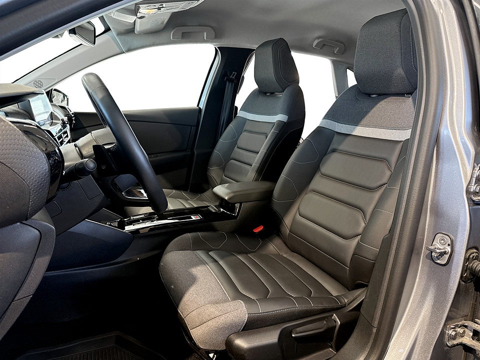 Bild på Citroën C4-X Shine 1.2 PT 130hk Aut B-KAMERA CARPLAY